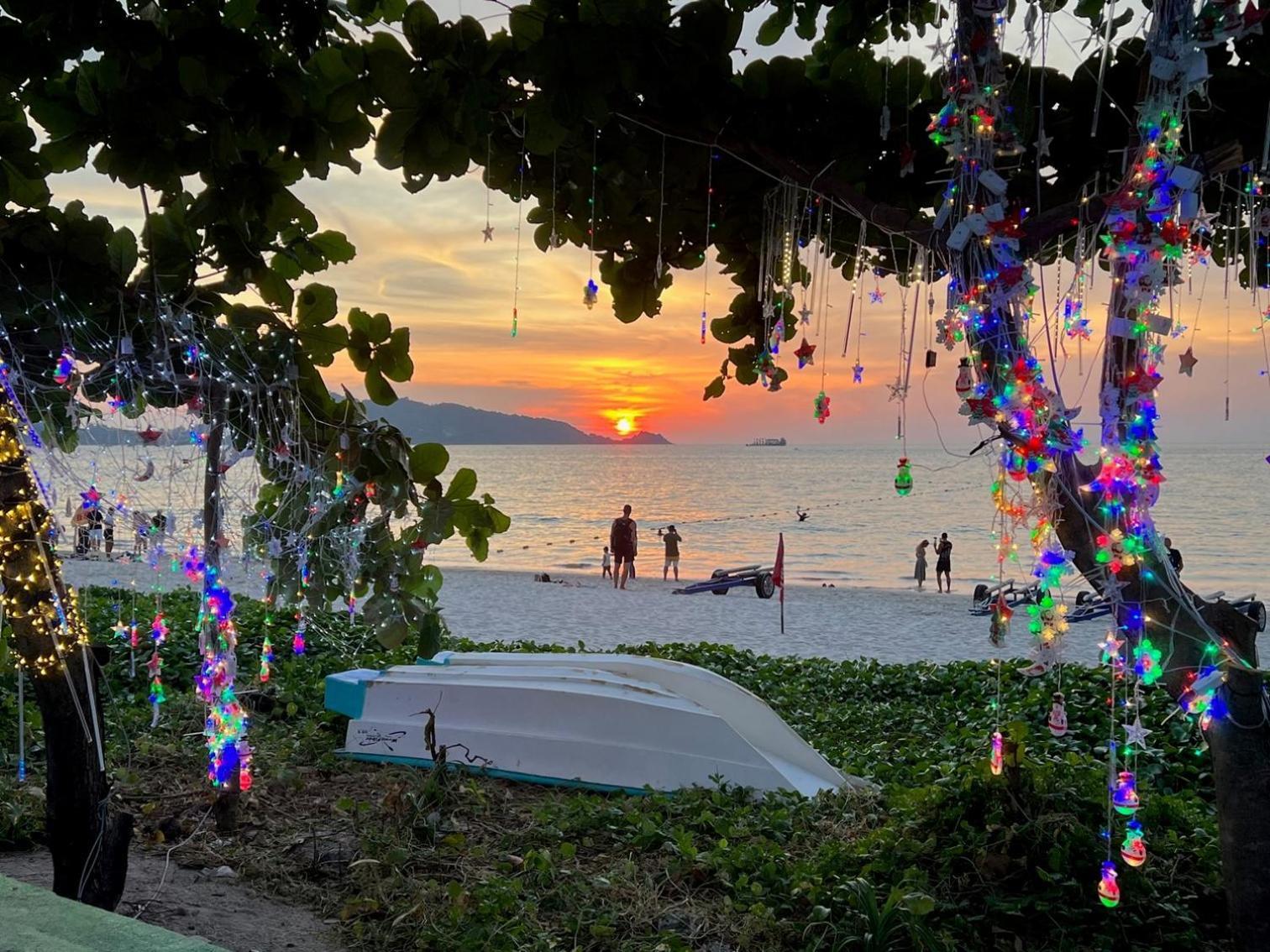 Private Modern Apartments By Patong Vacation Rentals Located In The Heart Of Patong, Walking Distance To The Beach, Kitchen, Private Bathroom, Seating Area, 65" Smart Tv With Free Wifi المظهر الخارجي الصورة